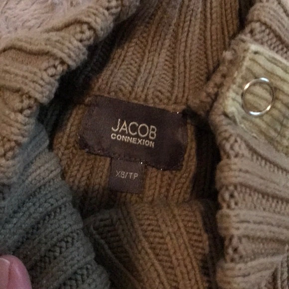 Sweater - Picture 4 of 4